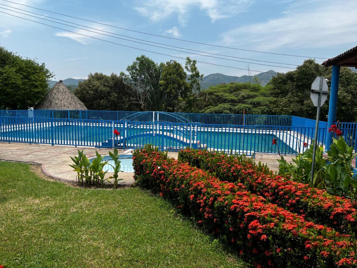 Finca La Pola Girardot Buitenkant foto